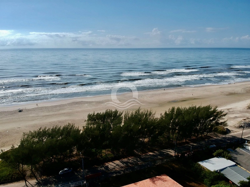 Casa com Piscina a uma quadra do Mar: 56ª foto da galeria de imagens do imóvel