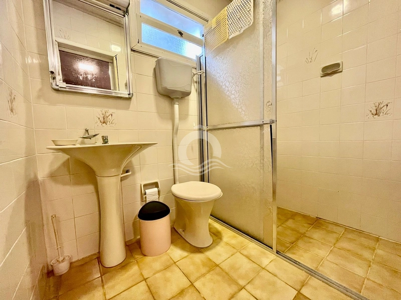 Casa com Piscina a uma quadra do Mar: 49ª foto da galeria de imagens do imóvel