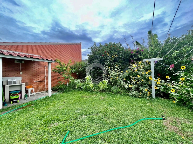 Casa com Piscina a uma quadra do Mar: 45ª foto da galeria de imagens do imóvel