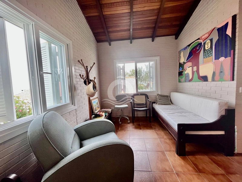 Casa com Piscina a uma quadra do Mar: 32ª foto da galeria de imagens do imóvel