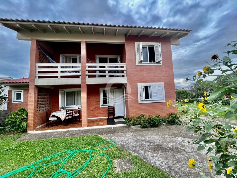 Casa com Piscina a uma quadra do Mar: 46ª foto da galeria de imagens do imóvel