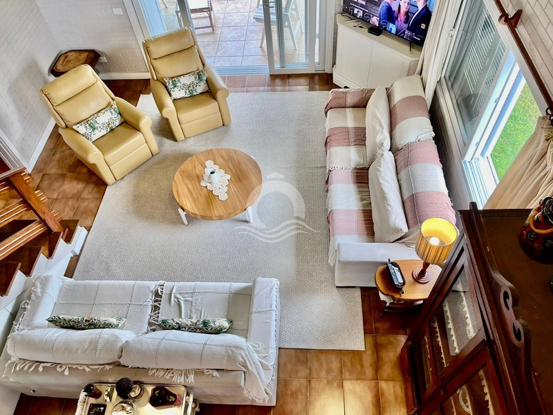 Casa com Piscina a uma quadra do Mar: 27ª foto da galeria de imagens do imóvel