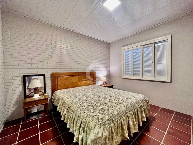 Casa com Piscina a uma quadra do Mar: 26ª foto da galeria de imagens do imóvel