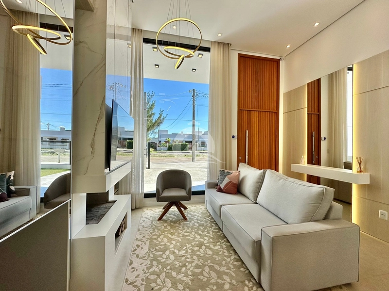 Casa Mobiliada e Decorada no Bairro Jardim Beira Mar – Capão da Canoa