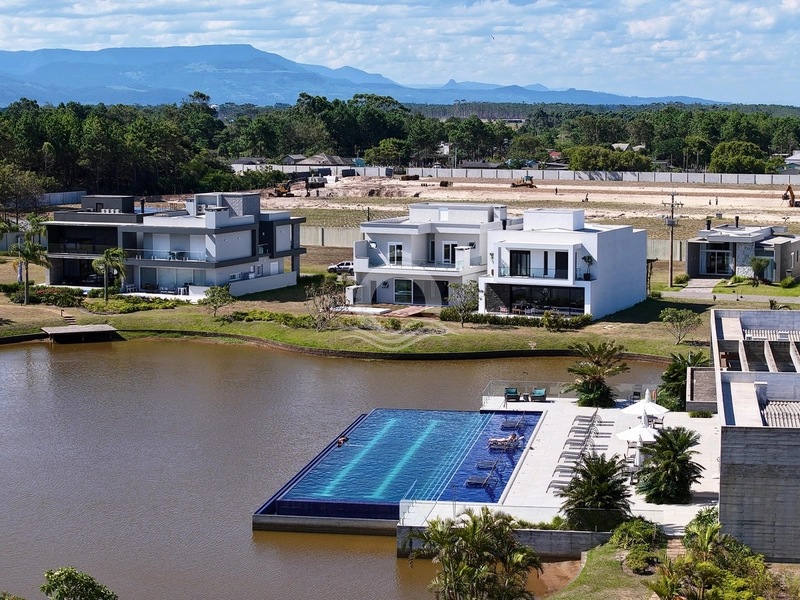 Magnifica mansão em condomínio fechado na praia de Capão da Canoa: 27ª foto da galeria de imagens do imóvel