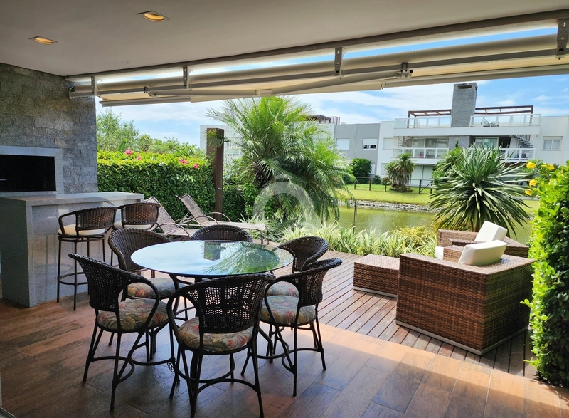 Apartamento decorado no Rossi Atlântida, beira lago!: 1ª foto da galeria de imagens do imóvel