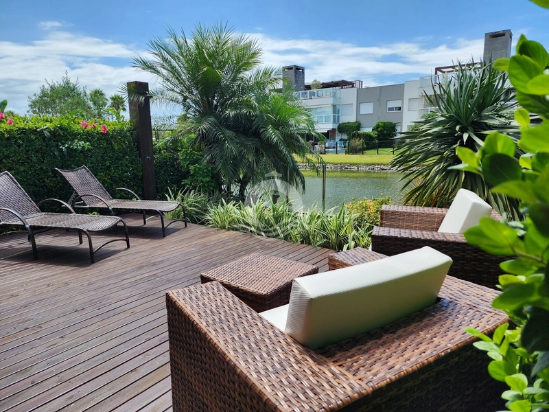 Apartamento decorado no Rossi Atlântida, beira lago!: 4ª foto da galeria de imagens do imóvel