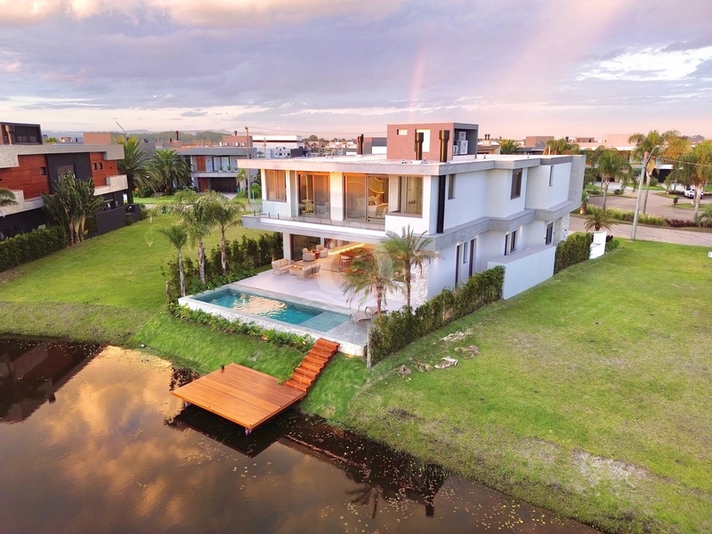 Casa 6 quartos vista lago mobiliada venda Sense Xangri-Lá: 5ª foto da galeria de imagens do imóvel