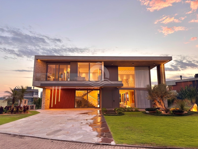 Casa 6 quartos vista lago mobiliada venda Sense Xangri-Lá: 60ª foto da galeria de imagens do imóvel