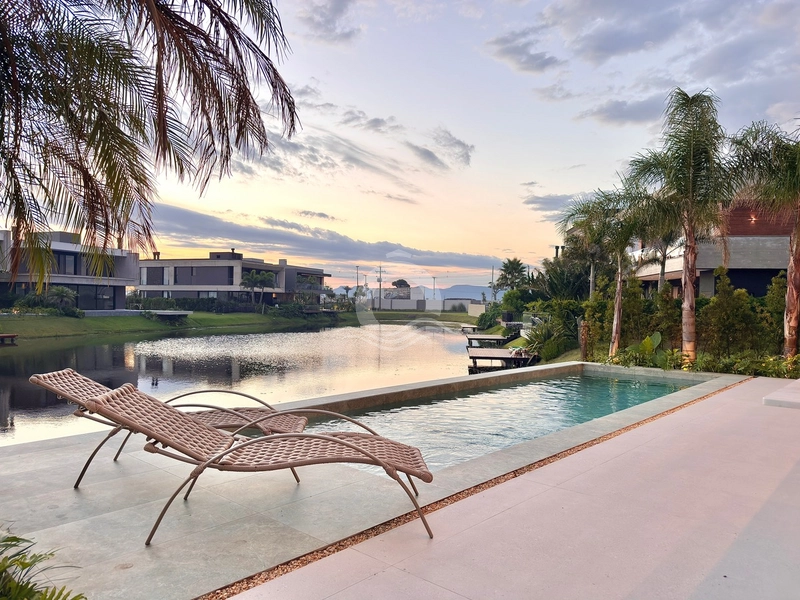 Casa 6 quartos vista lago mobiliada venda Sense Xangri-Lá: 66ª foto da galeria de imagens do imóvel