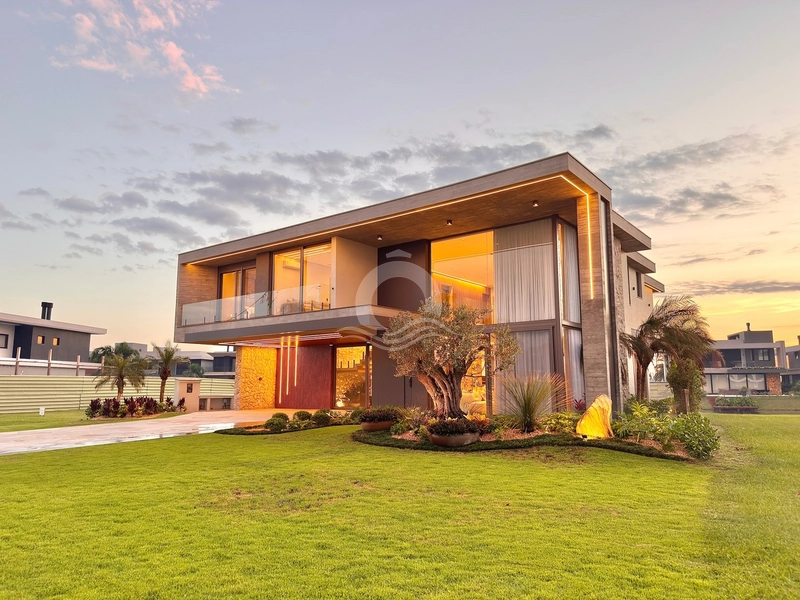 Casa 6 quartos vista lago mobiliada venda Sense Xangri-Lá: 1ª foto da galeria de imagens do imóvel