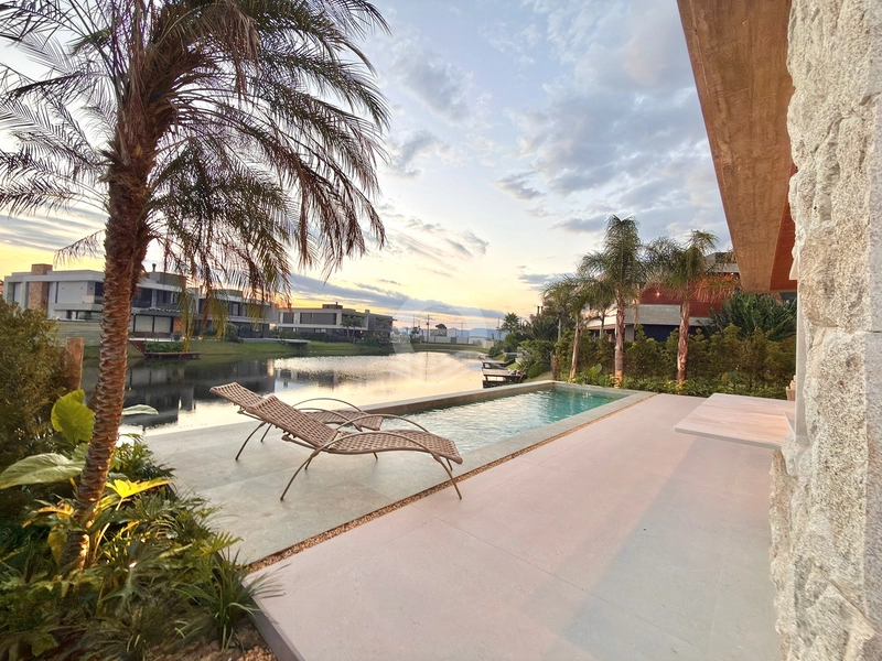 Casa 6 quartos vista lago mobiliada venda Sense Xangri-Lá: 65ª foto da galeria de imagens do imóvel