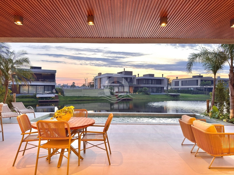 Casa 6 quartos vista lago mobiliada venda Sense Xangri-Lá: 68ª foto da galeria de imagens do imóvel