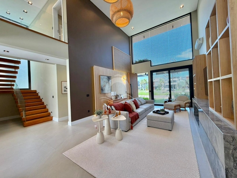 Sobrado 4 quartos decorado frente lago venda Capão da Canoa