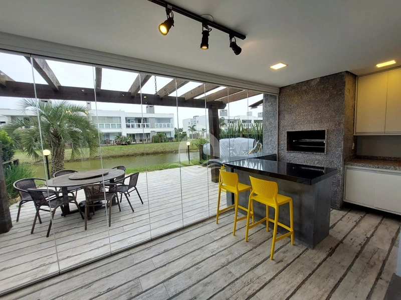 Casa em Condomínio em Xangri-lá, vista para lagoa: 2ª foto da galeria de imagens do imóvel