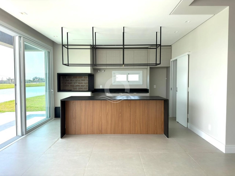 Casa 4 quartos beira lago piscina venda Rainha do Mar Xangri-Lá: 10ª foto da galeria de imagens do imóvel