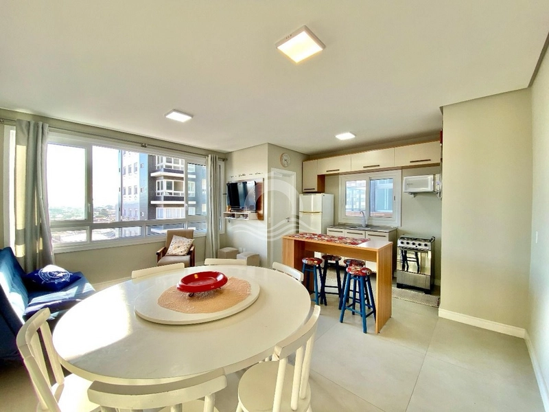 03 dormitórios ao lado da praça