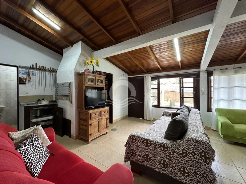 Casa 4 quartos mobiliada de esquina venda Centro Xangri-Lá: 9ª foto da galeria de imagens do imóvel