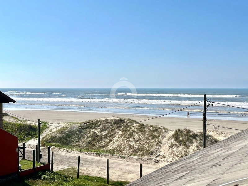 Condomínio beira mar em Capão da Canoa: 1ª foto da galeria de imagens do imóvel