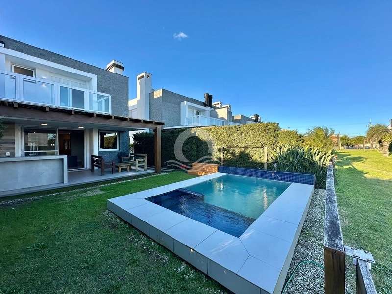 Casa 4 quartos mobiliada beira lago venda Atlântida Xangri-Lá