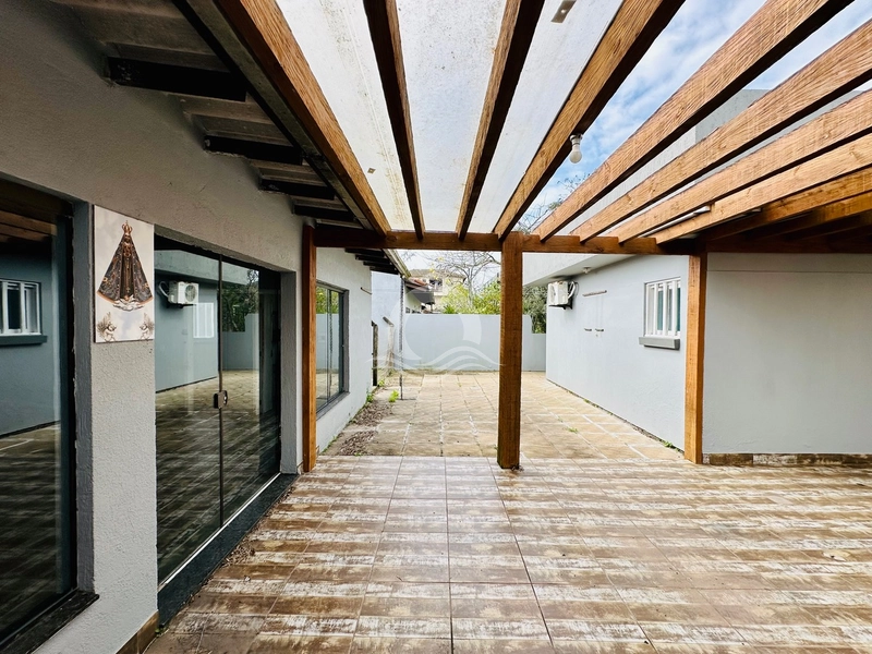 Casa à venda em área nobre e central de Xangri-Lá!: 31ª foto da galeria de imagens do imóvel