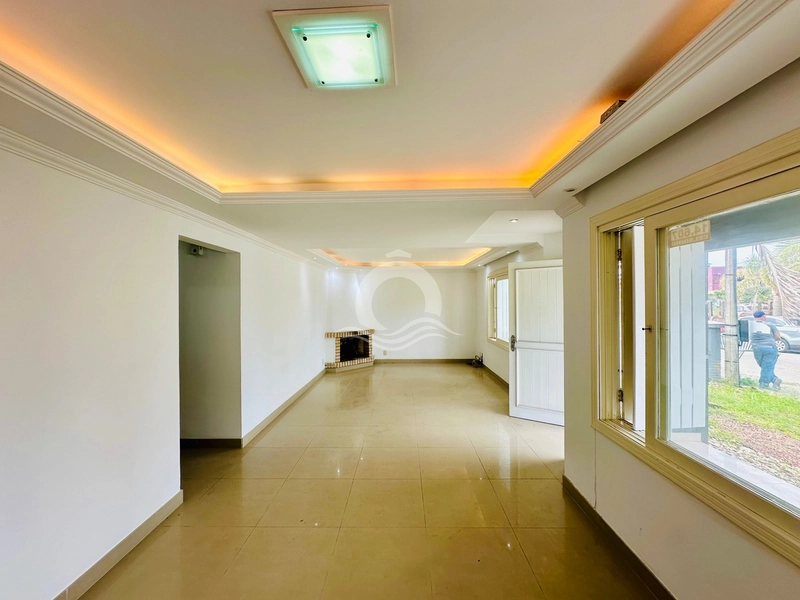 Casa à venda em área nobre e central de Xangri-Lá!: 6ª foto da galeria de imagens do imóvel