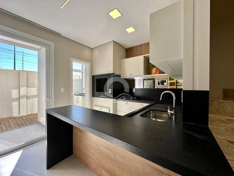 CASA EM CONDOMÍNIO FECHADO MOBILIADA E DECORADA COM 60 MESES PRA PAGAR: 4ª foto da galeria de imagens do imóvel