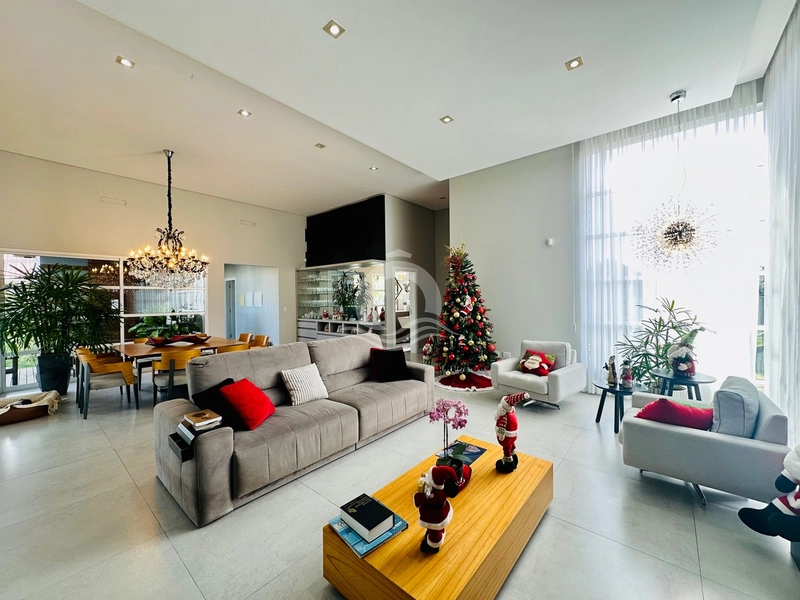 Casa padrão condomínio em bairro nobre: 9ª foto da galeria de imagens do imóvel