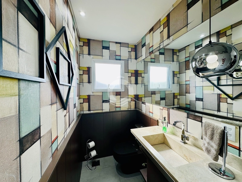 Casa padrão condomínio em bairro nobre: 5ª foto da galeria de imagens do imóvel