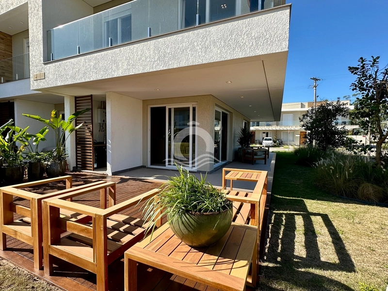 Casa 4 quartos mobiliada beira lago venda Murano Capão da Canoa