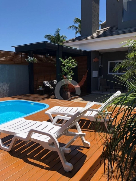 Casa 4 quartos mobiliada com piscina venda Centro Xangri-Lá: 4ª foto da galeria de imagens do imóvel