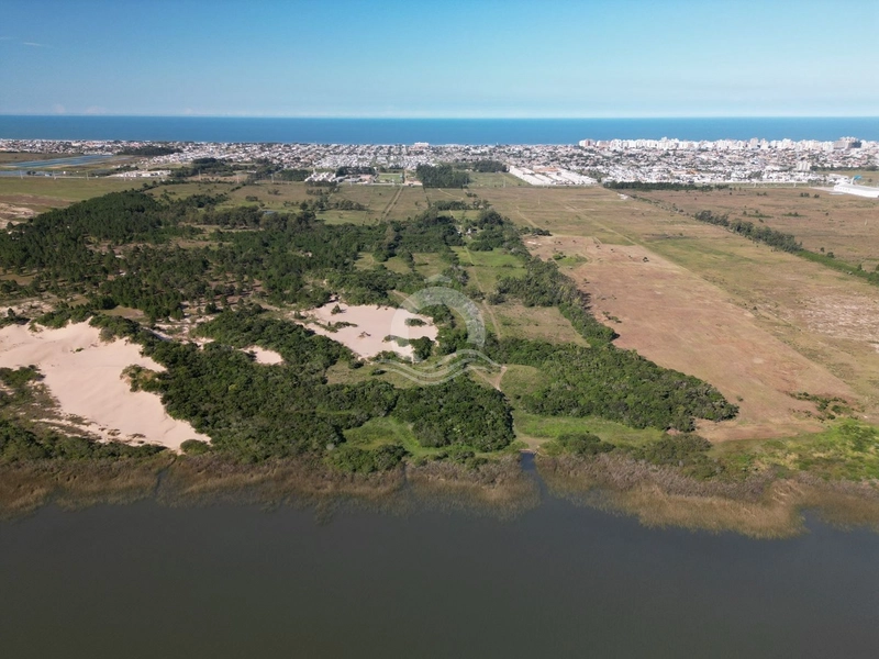 Terreno condomínio beira lago venda Zona Nova Capão da Canoa: 23ª foto da galeria de imagens do imóvel