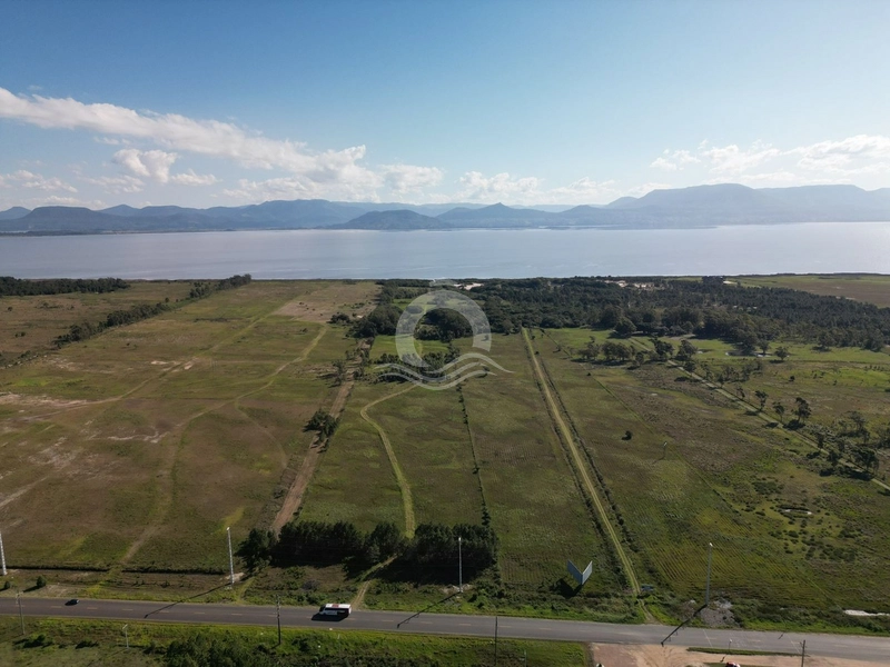 Terreno condomínio beira lago venda Zona Nova Capão da Canoa: 18ª foto da galeria de imagens do imóvel