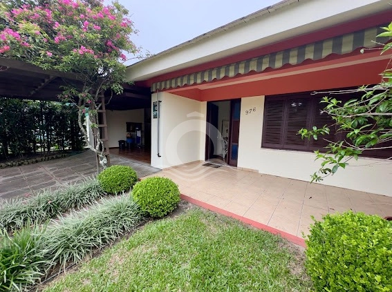 Casa 3 quartos mobiliada venda Centro Xangri-Lá: 1ª foto da galeria de imagens do imóvel