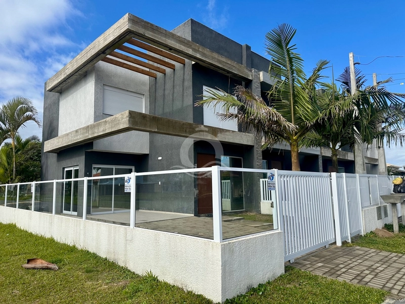 Casa 3 suítes semimobiliada venda Balneário Presidente Imbé: 2ª foto da galeria de imagens do imóvel