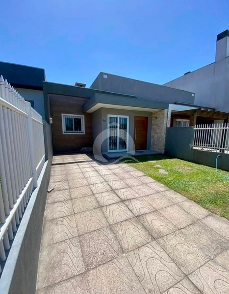 Permuta por apartamento em Capão, casa de 2 dormitórios junto ao mar: 1ª foto da galeria de imagens do imóvel