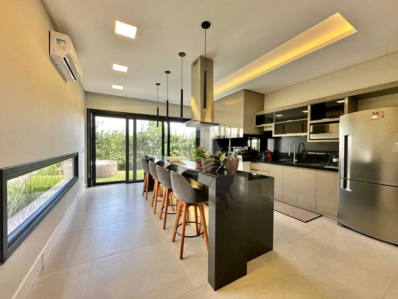 Casa de Alto Padrão à Venda – Condomínio Dubai: 13ª foto da galeria de imagens do imóvel