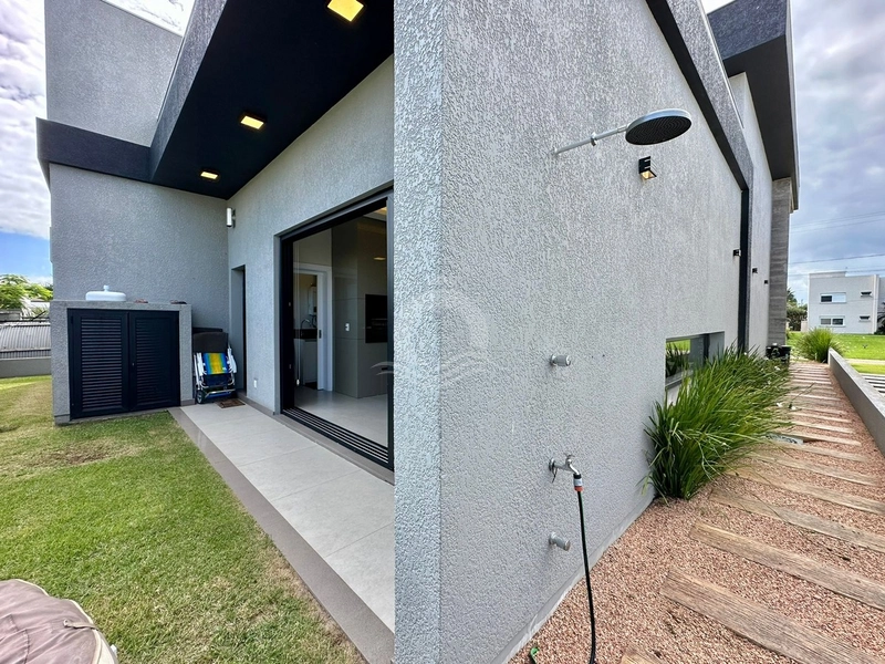 Casa de Alto Padrão à Venda – Condomínio Dubai: 17ª foto da galeria de imagens do imóvel