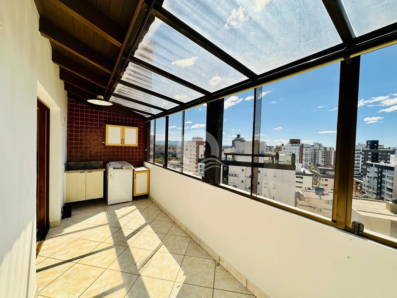 Cobertura duplex em prédio com infra: 1ª foto da galeria de imagens do imóvel