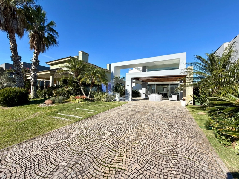 Casa em condomínio de luxo, 4 suítes, piscina e decorada  - Xangri-Lá: 37ª foto da galeria de imagens do imóvel