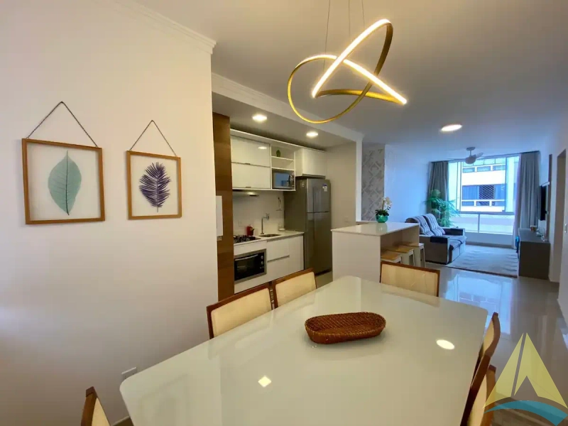 Apartamento, 2 dormitórios.