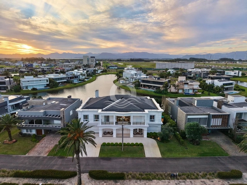 Sobrado 4 quartos beira lago venda Enseada Xangri-Lá: 2ª foto da galeria de imagens do imóvel