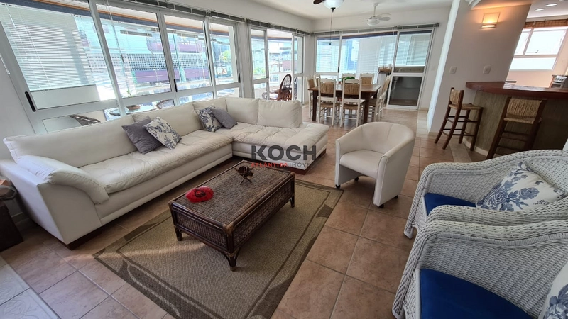 Apartamento com 03 dormitórios, no centro de Atlântida: 1ª foto da galeria de imagens do imóvel