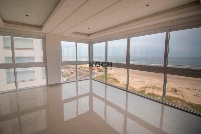 Apartamento com 04 suítes na beira mar, em Capão da Canoa: 2ª foto da galeria de imagens do imóvel
