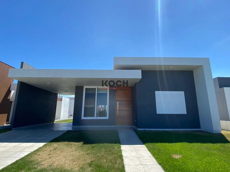 Sobrado 3 dormitórios no Condomínio Dubai