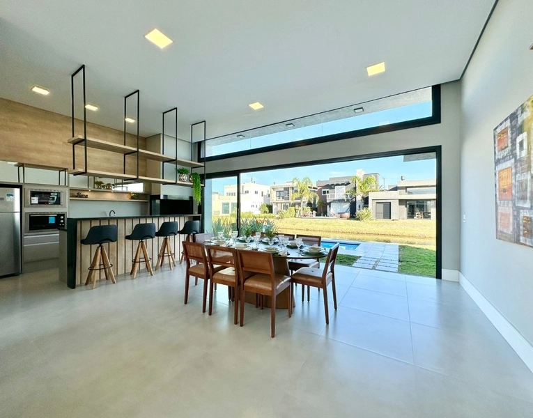 Casa térrea com 04 suítes, no Condomínio Riviera.: 5ª foto da galeria de imagens do imóvel