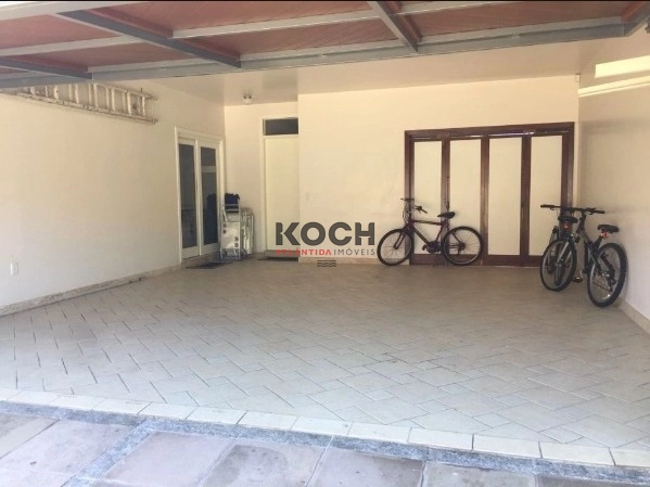 Sobrado com 02 terrenos, 05 dormitórios em Atlântida: 16ª foto da galeria de imagens do imóvel