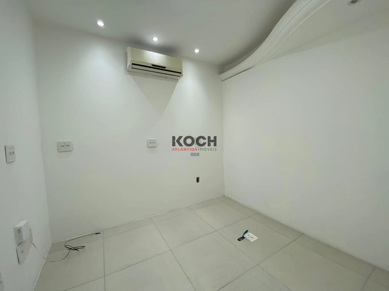 Sala comercial com 60m² no centro de Capão da Canoa RS: 9ª foto da galeria de imagens do imóvel