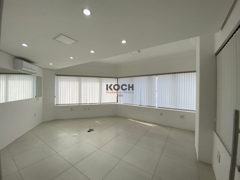 Sala comercial com 60m² no centro de Capão da Canoa RS: 6ª foto da galeria de imagens do imóvel