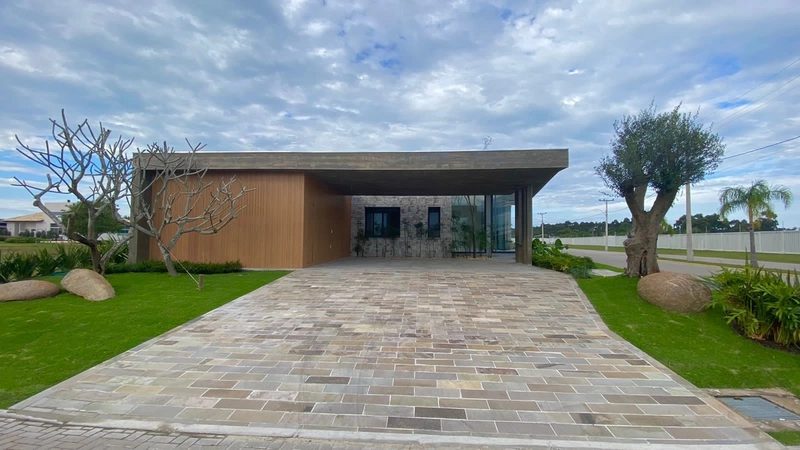 Casa térrea com 04 suítes, no Condomínio Terrasul: 3ª foto da galeria de imagens do imóvel